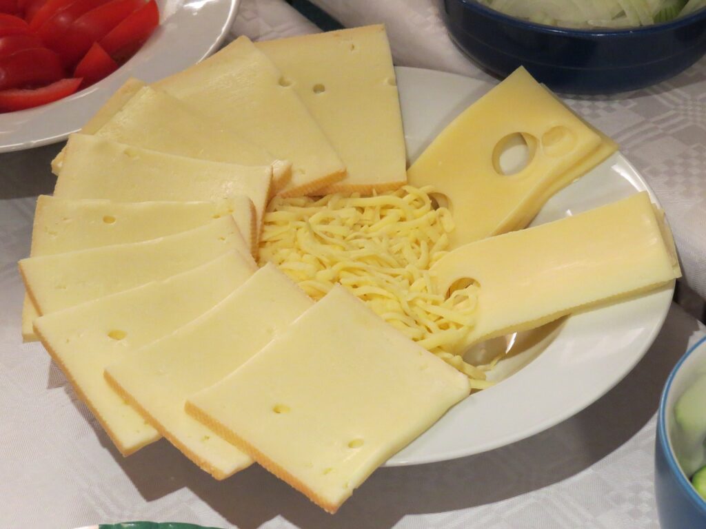 cheese, grated, discs-81402.jpg
